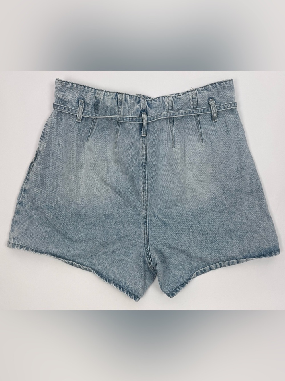 BlankNYC Pay Back Shorts Womens 31 High Rise Pleated Denim Self Belt Blue - Picture 4 of 6
